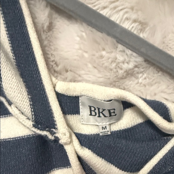 BKE Blue and White Striped V-Neck Sweater - Picture 2 of 6